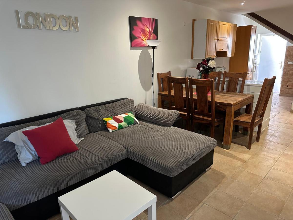 Vil·la Dream With Heated Swimming Pool, Jacuzzi, Waterfall, Heating Is Extra Benalmádena