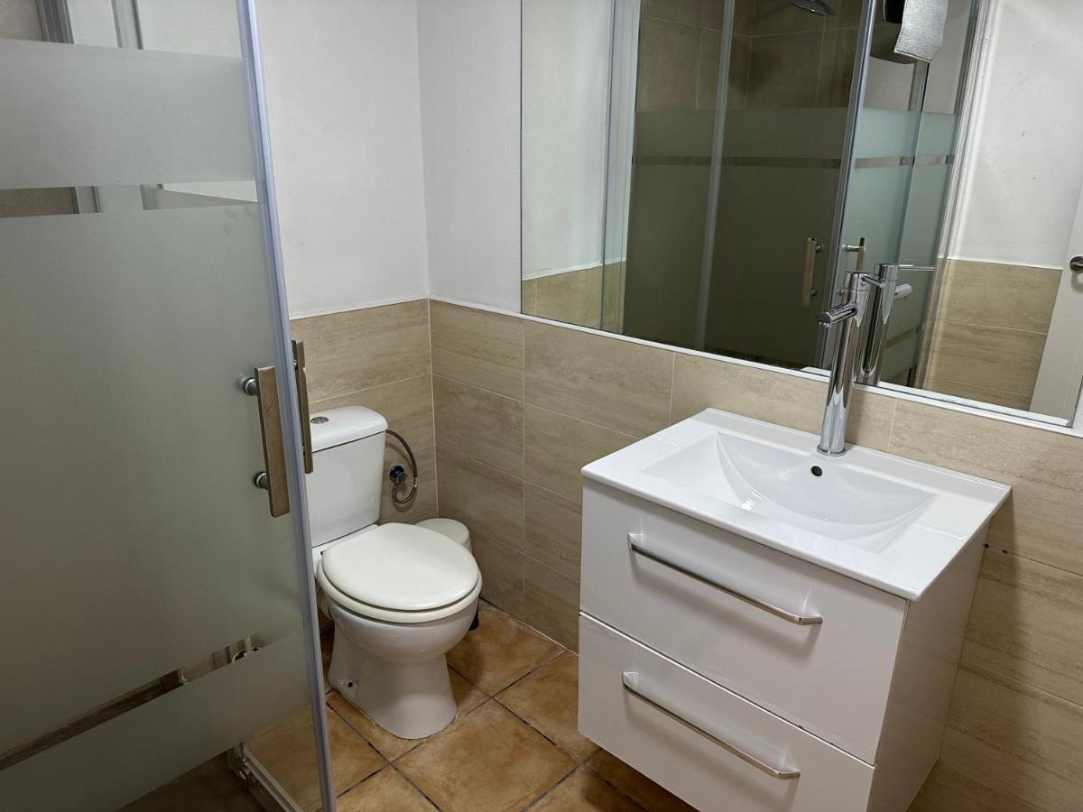 Vil·la Dream With Heated Swimming Pool, Jacuzzi, Waterfall, Heating Is Extra