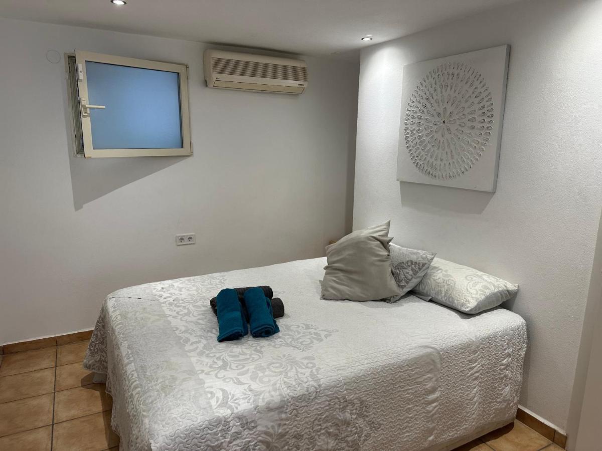 Dream With Heated Swimming Pool, Jacuzzi, Waterfall, Heating Is Extra Villa Benalmadena